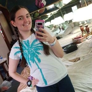 Meet your Posher, Deanna